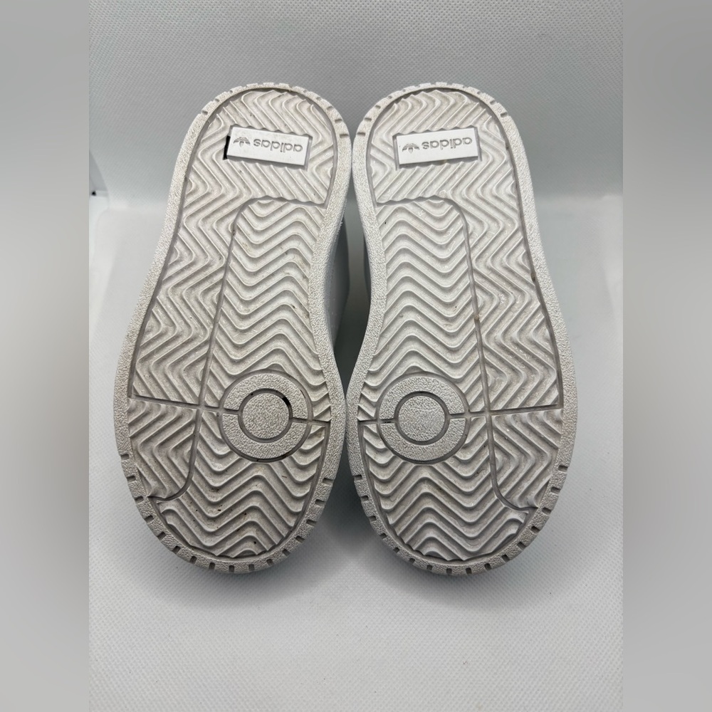 Adidas Kids Cream and White Velcro Sneakers - Picture 3 of 9